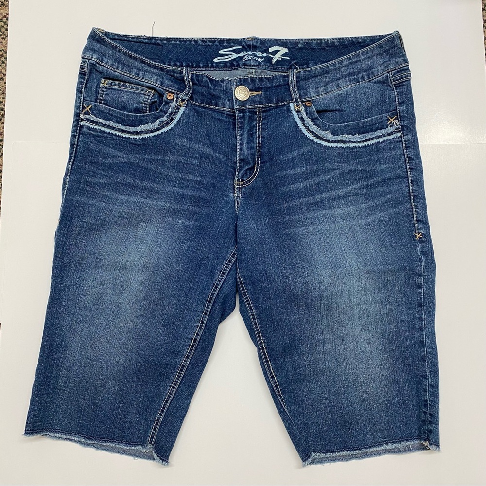 Seven7 Embroidered Trim Longer Length Denim Shorts Sz 16